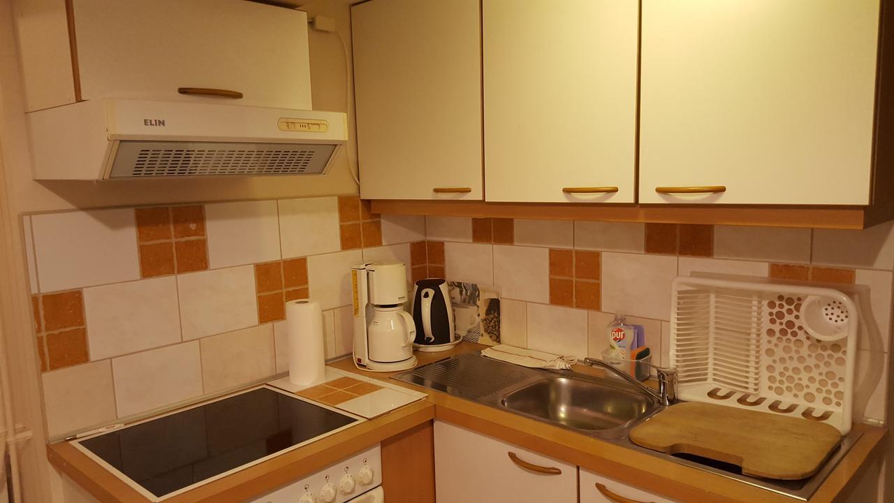 Hangulat Vendeghaz Apartmanok Oroshaza Luaran gambar