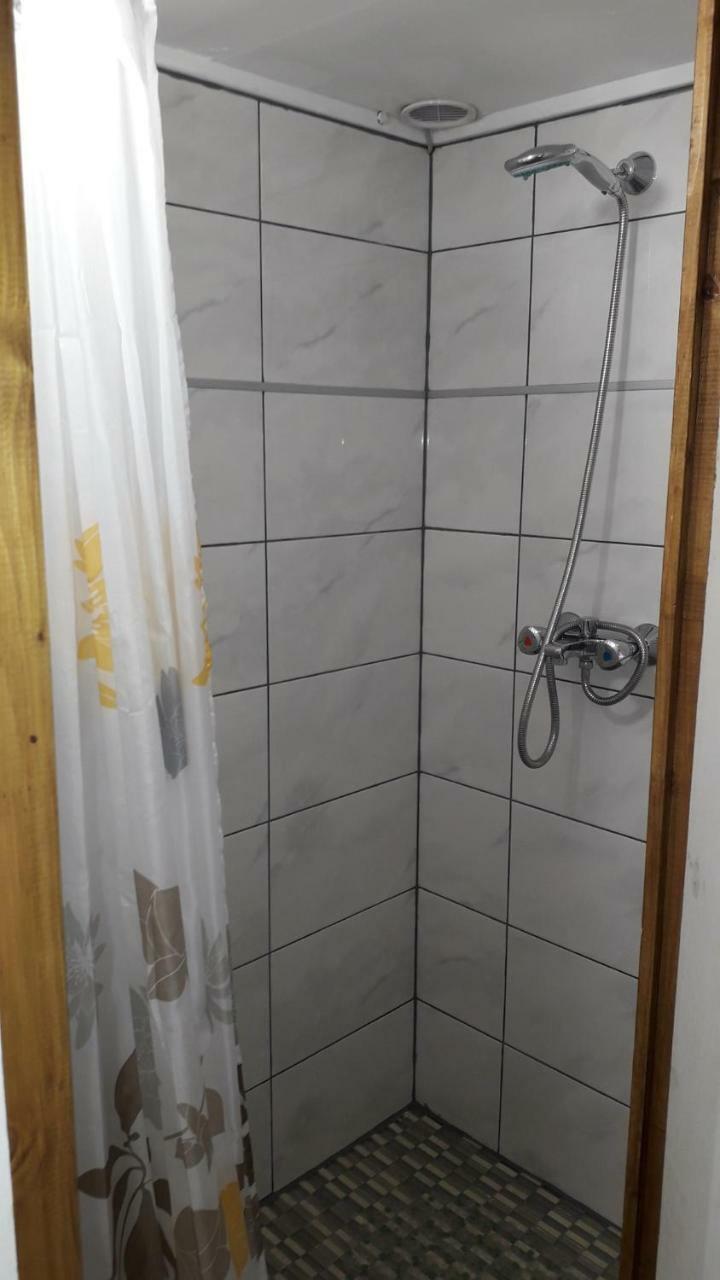 Hangulat Vendeghaz Apartmanok Oroshaza Luaran gambar